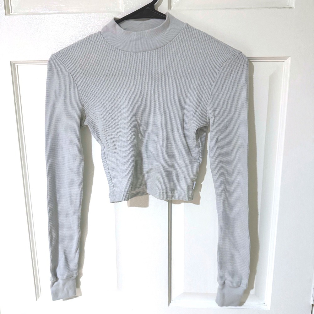 Tna Aritzia Light Grey Waffle Knit Cropped Mock Neck Thermal Top XS Thumbholes